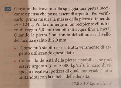 Hai mai visto una pietra che dopo essere stata a contatto con l'acqua 💦  si infiamma? 🔥 Guarda qui 👇🏻 Il carburo di calcio è una sostanza solida  che a